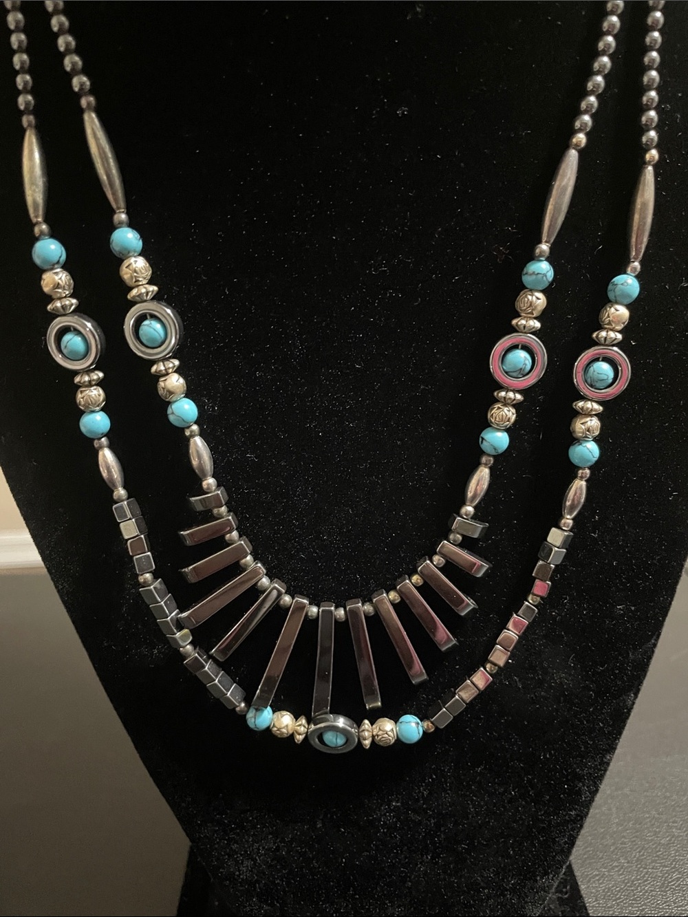 Southwestern Layered Turquoise and Hematite Bead Necklace